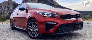 Maneja el nuevo KIA Forte GT Hatchback 2019 Turbo, te encantará